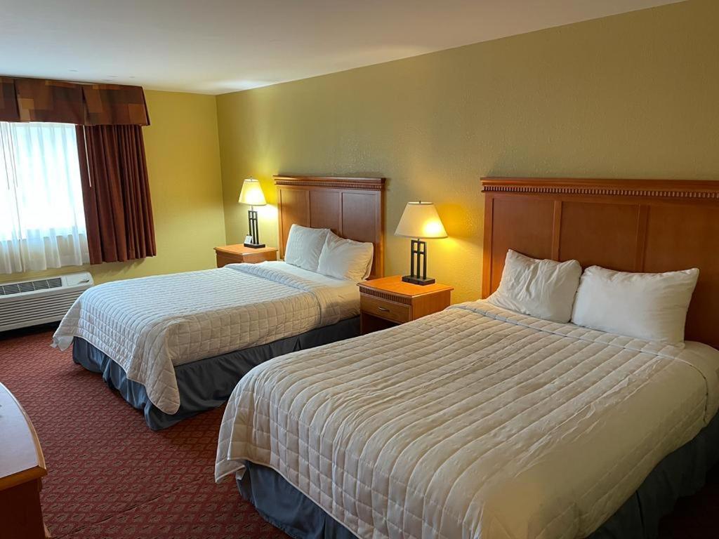 Hotel Hutchi Bell South Hutchinson Esterno foto